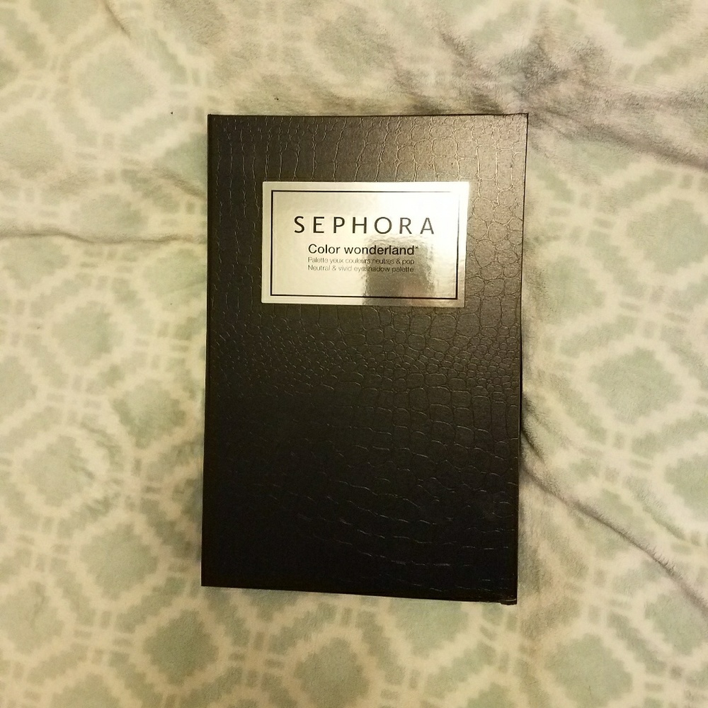 NWOT Sephora color wonderland palette